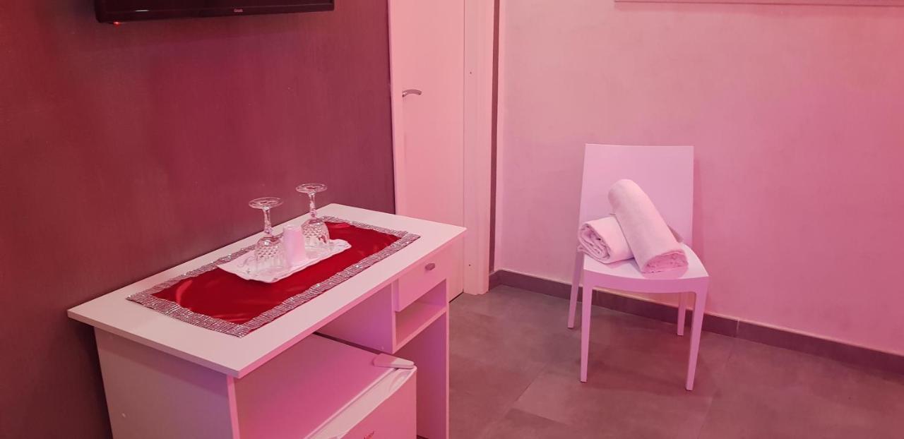 Hotel Taromy Naples Luaran gambar
