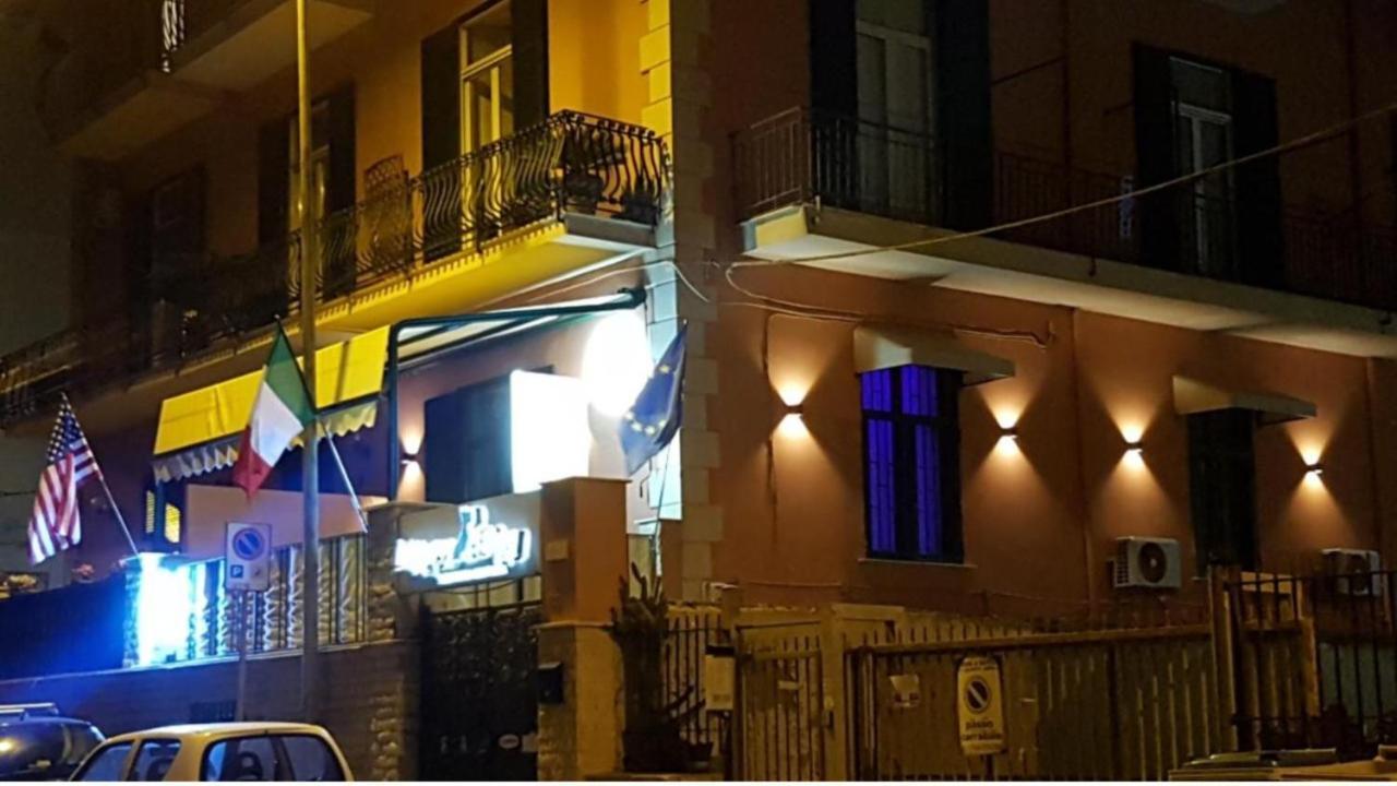 Hotel Taromy Naples Luaran gambar