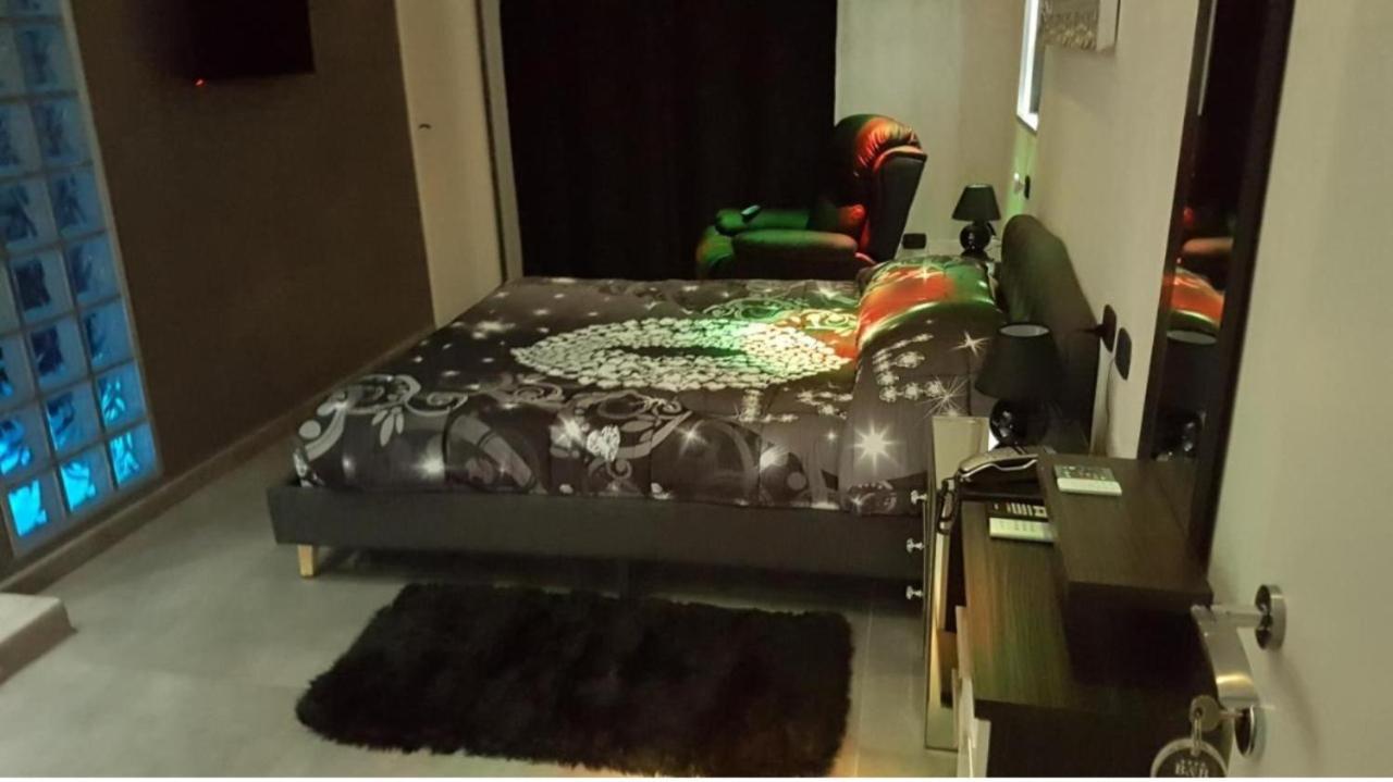 Hotel Taromy Naples Luaran gambar