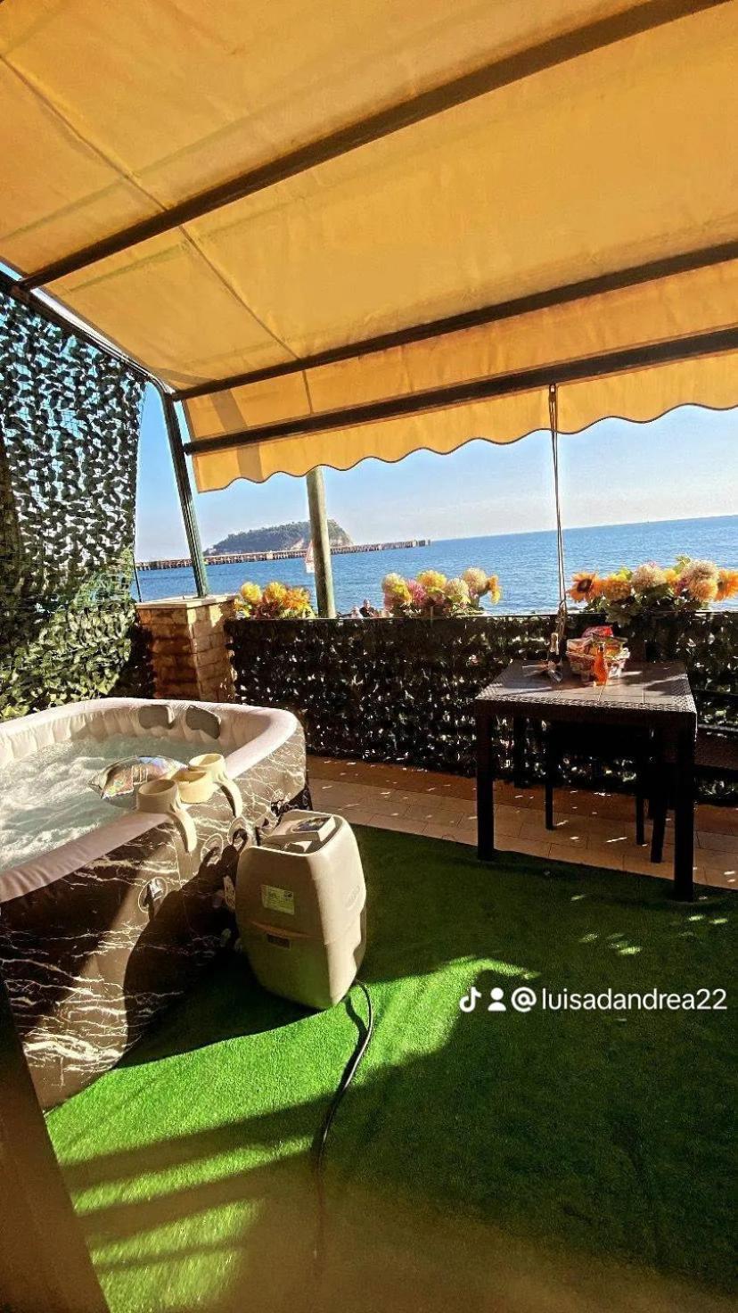 Hotel Taromy Naples Luaran gambar